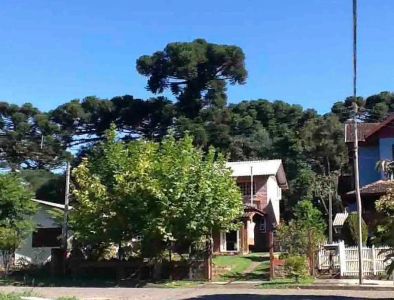 Hospedagem Da Dona Carla Canela Exterior foto